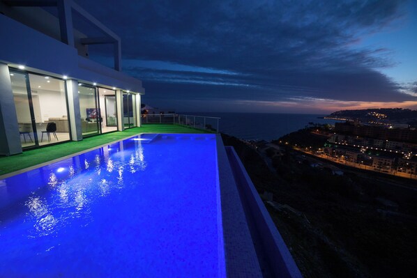 Pool - VILLA JEWEL OF THE MEDITERRANEAN (Almuñécar)