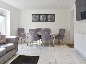 Interior - 3 bedroom accommodation in Seaham (Seaham)