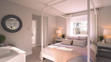 5 bedrooms, iron/ironing board, travel crib, WiFi (free)