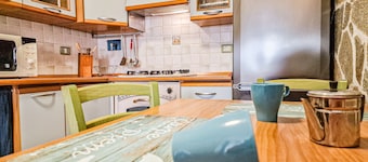 Apartment 'Il Borgo 4' with Air Conditioning