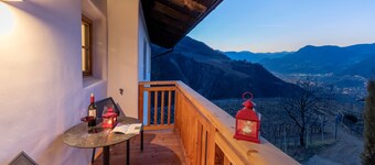 Apartment "Gojer Sauvignon" with Mountain View, Garden & Wi-Fi