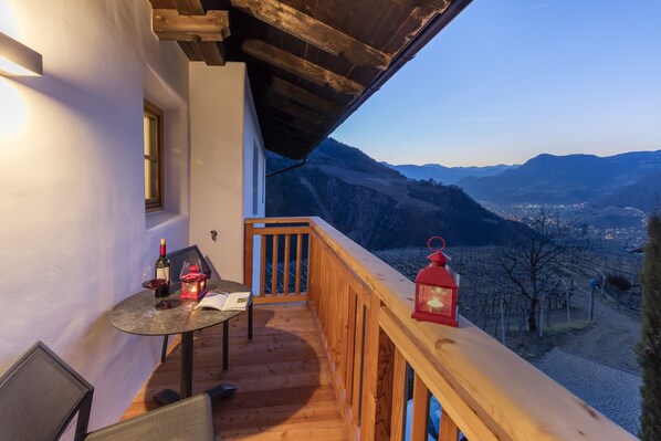 تناول الطعام بالخارج