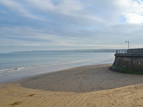 Filey Central Two - UK42903