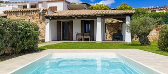 Holiday Home "Casa Della Luna" with Sea View, Private Pool and Wi-Fi