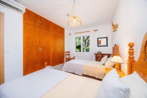 3 Schlafzimmer, Bügeleisen/Bügelbrett, kostenloses WLAN, Bettwäsche