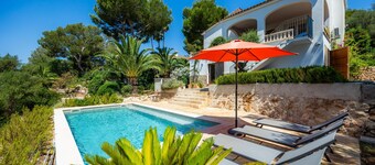 Chalet 'Casa Inés' with Private Terrace, Wi-Fi and Air Conditioning