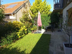 Outdoor dining - Superb apartment with private garden in Cabourg (Cabourg)