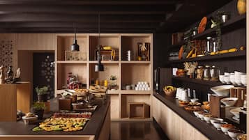 Colazione a base di specialità locali inclusa, servita tutte le mattine