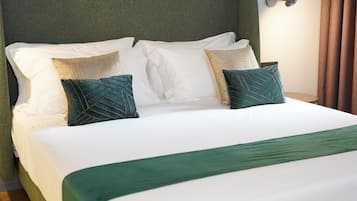 1 habitación, escritorio, internet gratis y ropa de cama