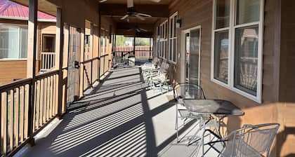 Beautiful rustic lodge located on Lake Guntersville with private boat ramp/dock