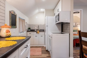 Fridge, microwave, oven, stovetop - The Back Yard-Upper Near Downtown LG |Balcony |Yard Now Dog Friendly (Lake Geneva)