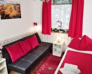 2 bedrooms, in-room safe, WiFi, bed sheets