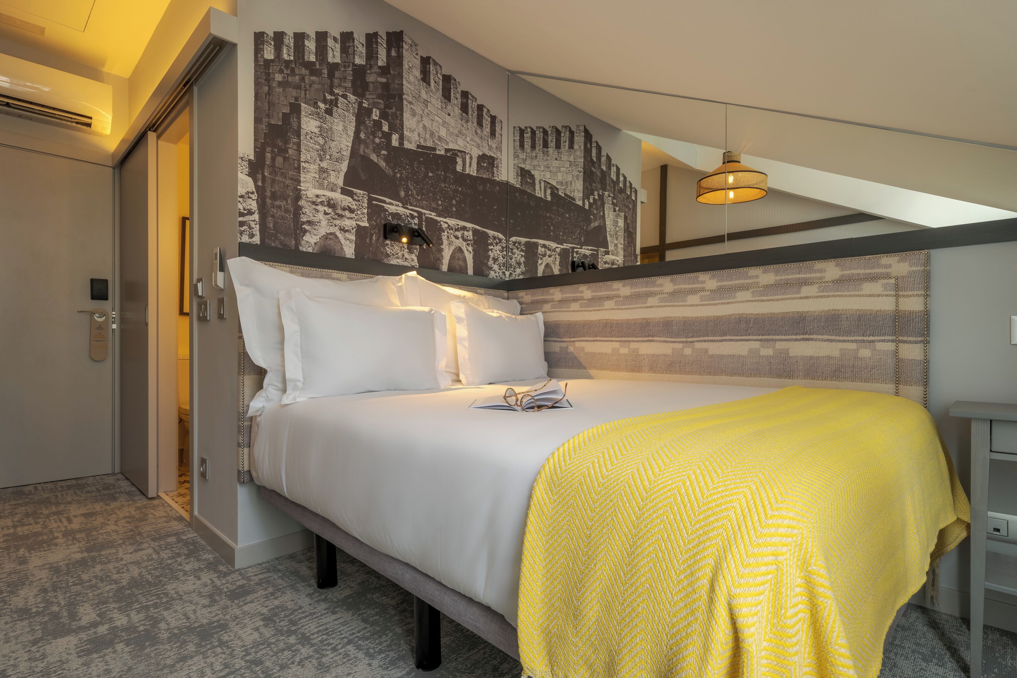 客房 (Cozy) | 迷你吧、房內夾萬、手提電腦工作空間、隔音