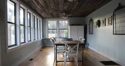 Historic Farmhouse minutes from downtown Milledgeville