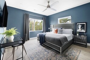 4 bedrooms, desk, iron/ironing board, travel crib