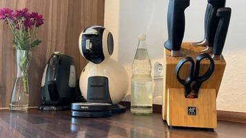 Kaffee und/oder Kaffeemaschine