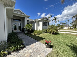 Exterior - The Ultimate Luxury 4 BR/3 BA, Heated Pool, Outdoor Kitchen (Port Charlotte)
