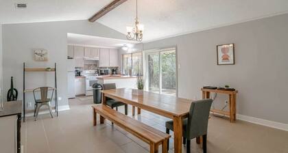 Mins to Museum, Parks, Downtown - Parkhill Place