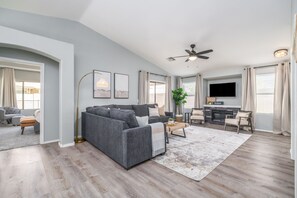 TV connectée, cheminée