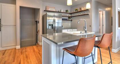 *New Listing* Downtown GJ Home w/ Outdoor Oasis & Hot Tub
