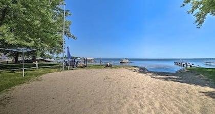 Full Cabin: 14 Steps to the Lake! PET FRIENDLY!