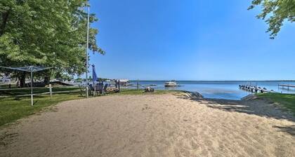 Full Cabin: Steps to the Lake! PET FRIENDLY!