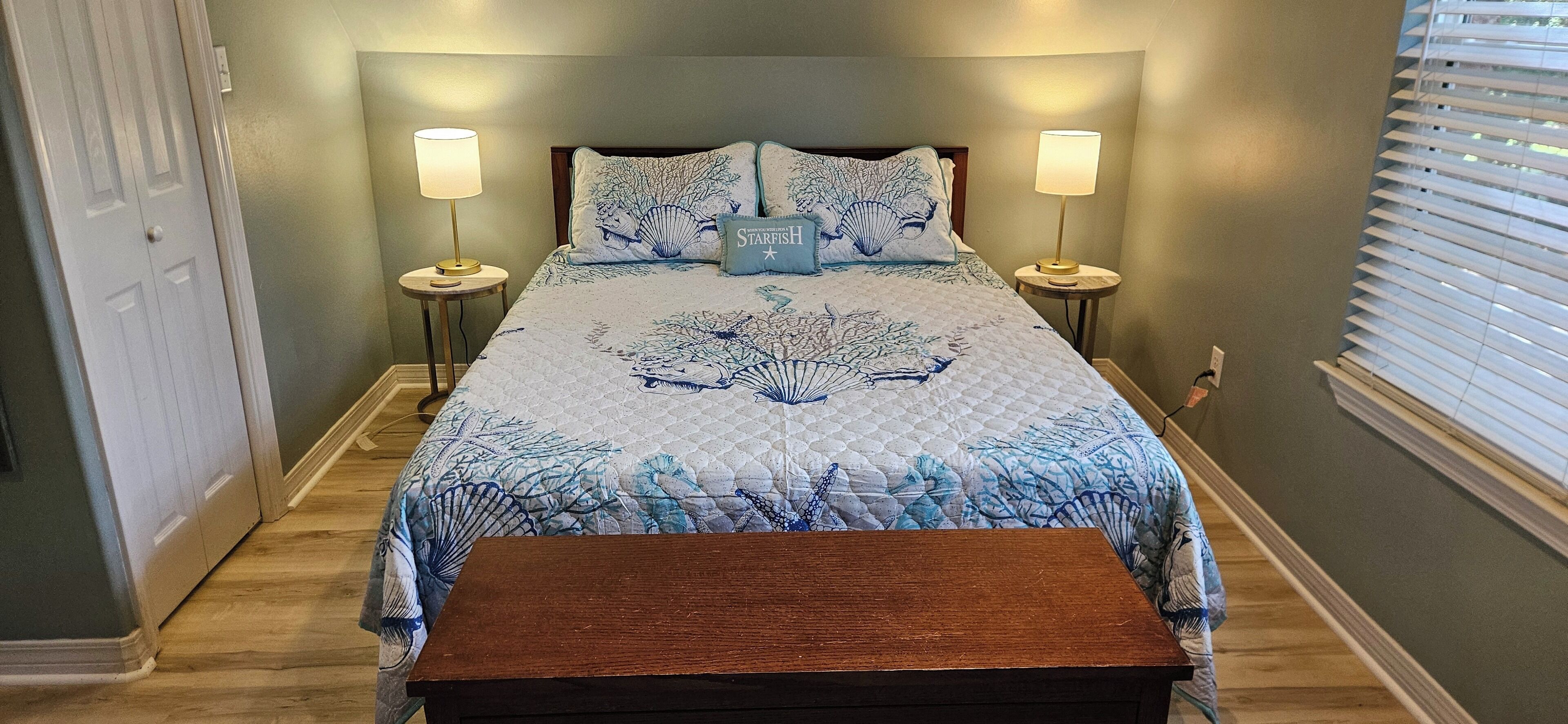 1 slaapkamer, een bureau, een strijkplank/strijkijzer, gratis wifi