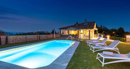 Tramonto Albese 4, Emma Villas