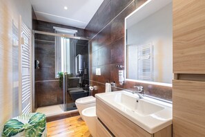 Douche, bidet