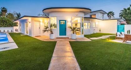 Stunning Villa w pool, mountain views and game room
