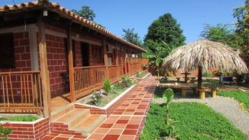 Fachada da propriedade