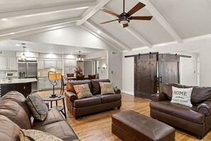 TV, books - Emerald Rose! Serene home filled with love, beauty, peace around every corner. (El Paso)