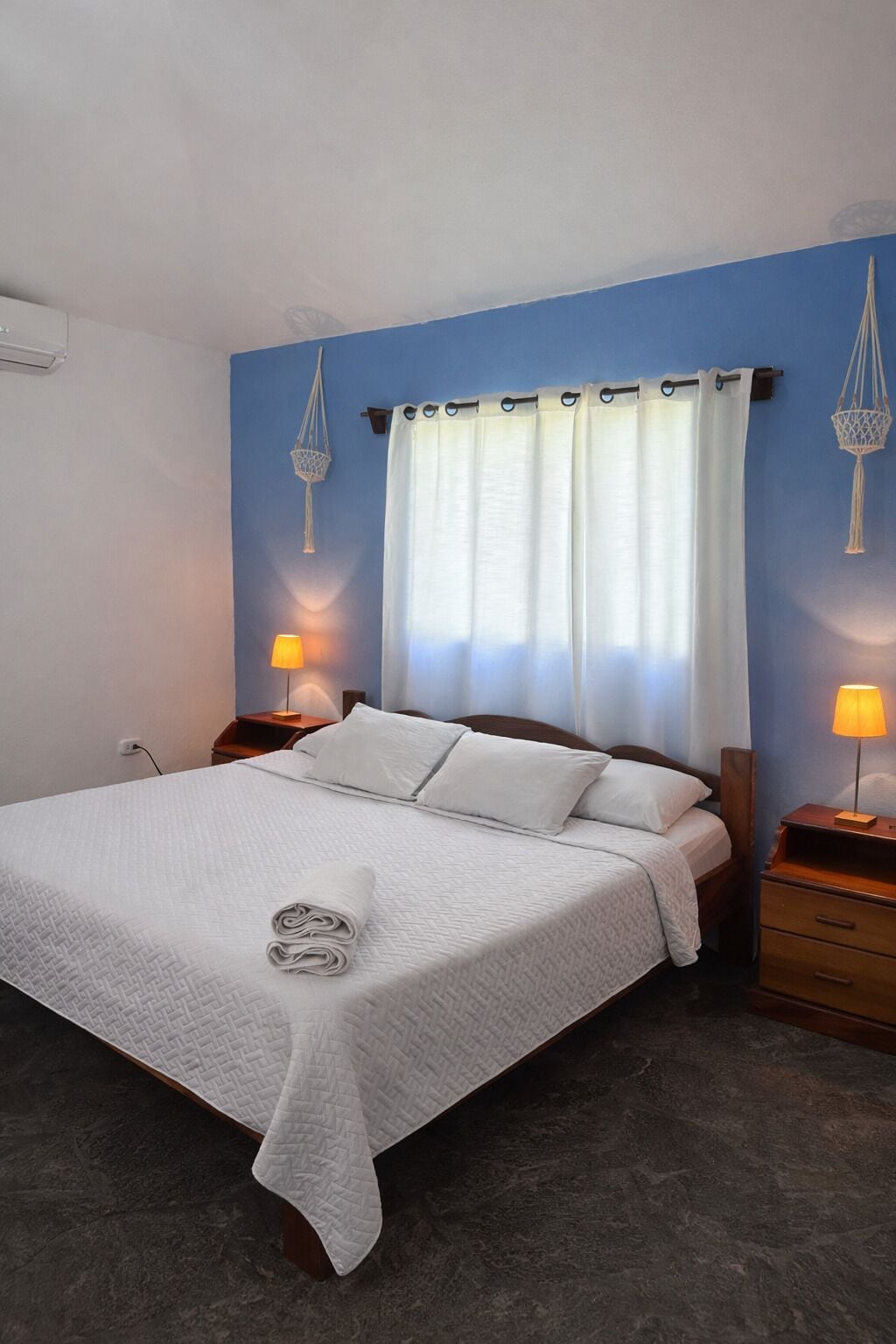 Comfort Double Room | Free WiFi, bed sheets