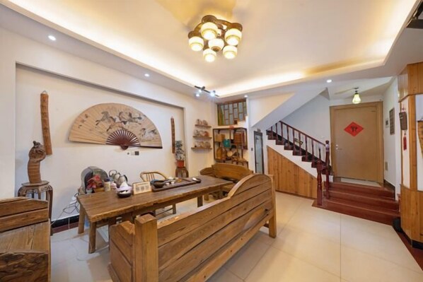 Interior - Zhuyun Chaju (Wuyishan)