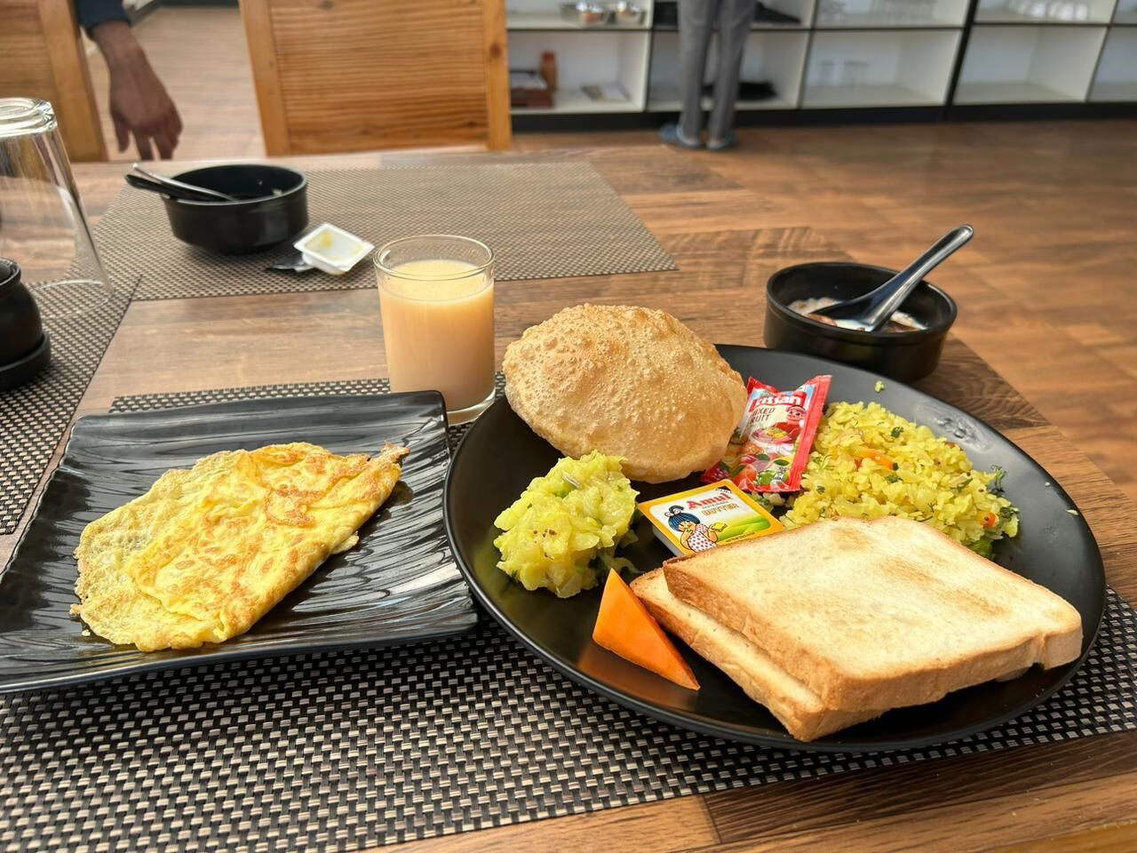 Daily cooked-to-order breakfast for a fee