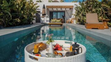 Private pool