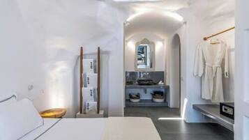 特色別墅 | 迷你吧、房內夾萬、遮光窗簾/窗簾、隔音