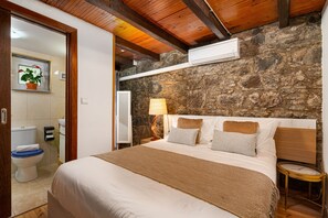 2 makuuhuonetta, silitysrauta/-lauta, vauvan matkasänky, ilmainen Wi-Fi