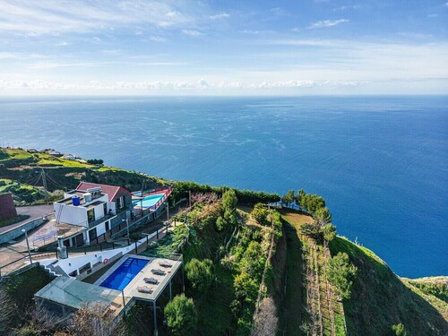 Ocean Panorama House by Madeira Sun Travel