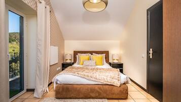 2 quartos, ferros/tábuas de passar roupa, Wi-Fi de cortesia