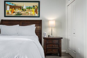 2 habitaciones, escritorio, tabla de planchar con plancha y wifi gratis 