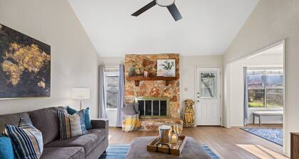 Lookin' and Feelin' Good in Georgetown - Long stays / Pets / Office