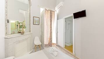 Klassieke tweepersoonskamer | Gratis wifi, beddengoed