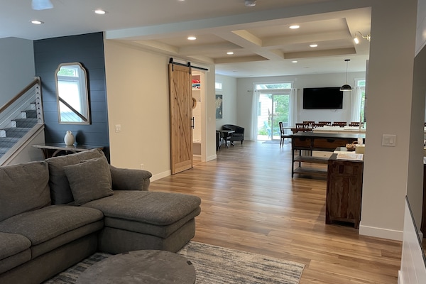 Large, open space where you're entire crew can gather.