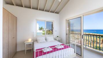 4 bedrooms, in-room safe, iron/ironing board, free WiFi