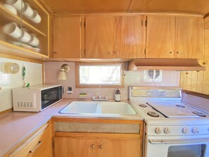 Fridge, microwave, coffee/tea maker, electric kettle