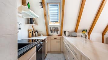 Kühlschrank, Ofen, Herdplatte, Geschirrspüler