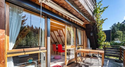 Chalet Charmantes Ferienhaus mit Garten, Natur, Bach, Wald, Ruhe