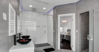 4 Bedroom Designer Home Next to Shul and Community Pool