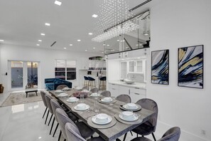 Dining - 4 Bedroom Designer Home Next to Shul and Community Pool (Fort Lauderdale)